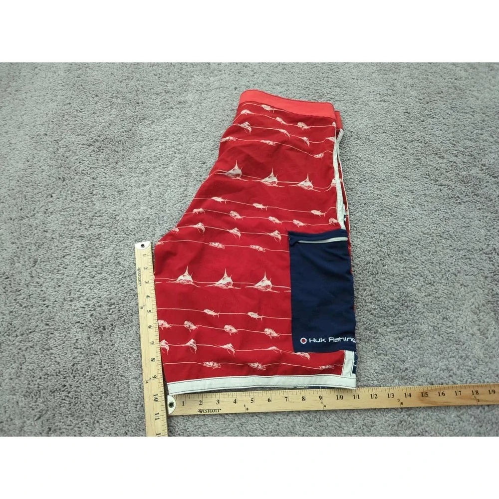 HUK Shorts 34 Red Blue KC‎ Scott Flag Inseam: 10